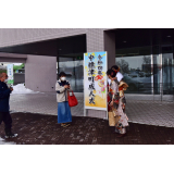 看板での写真撮影状況