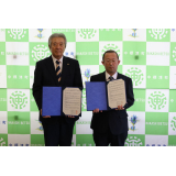 （株）東武との調印式の様子